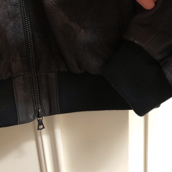 M0851 black leather jacket size 4 - Picture 9 of 12